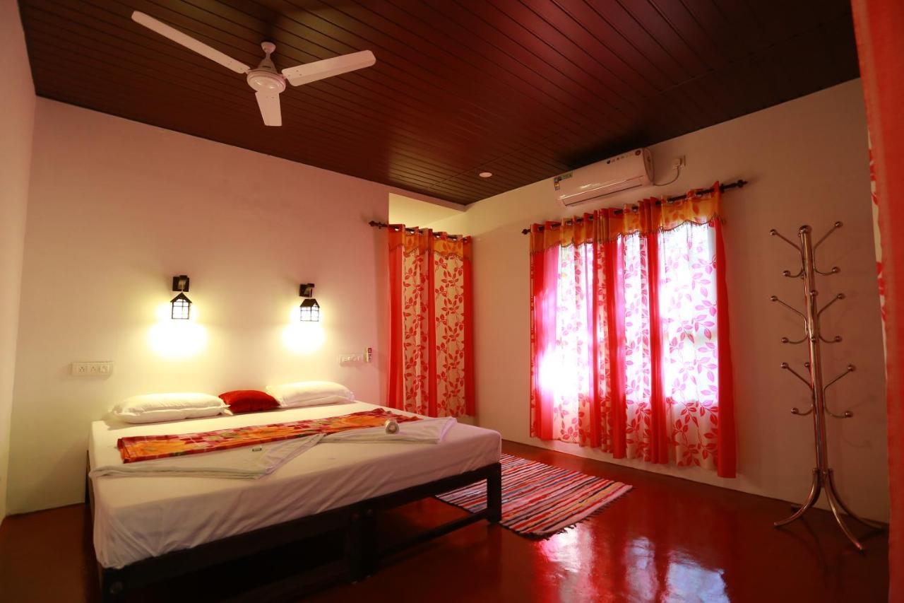 Marari John'S Beach Mararikulam Exterior photo