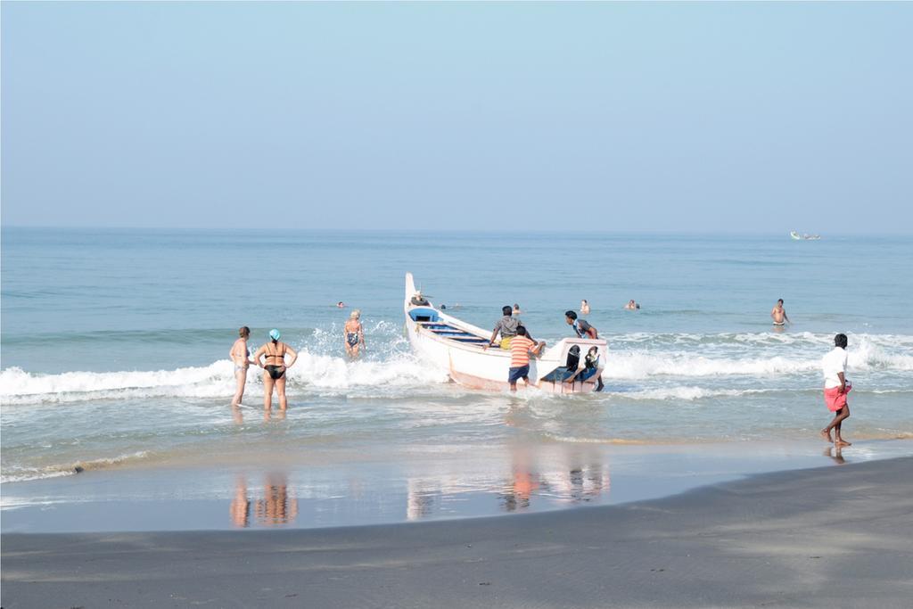 Marari John'S Beach Mararikulam Exterior photo
