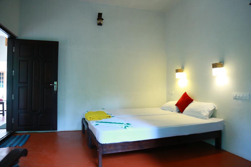 Marari John'S Beach Mararikulam Exterior photo
