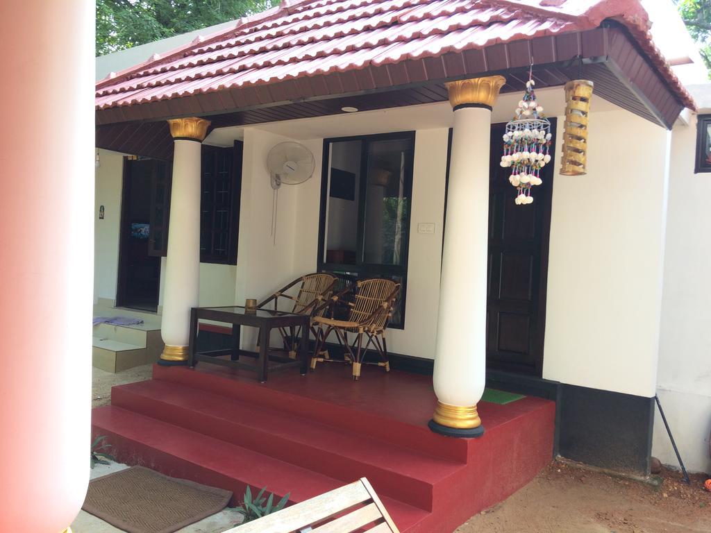 Marari John'S Beach Mararikulam Exterior photo