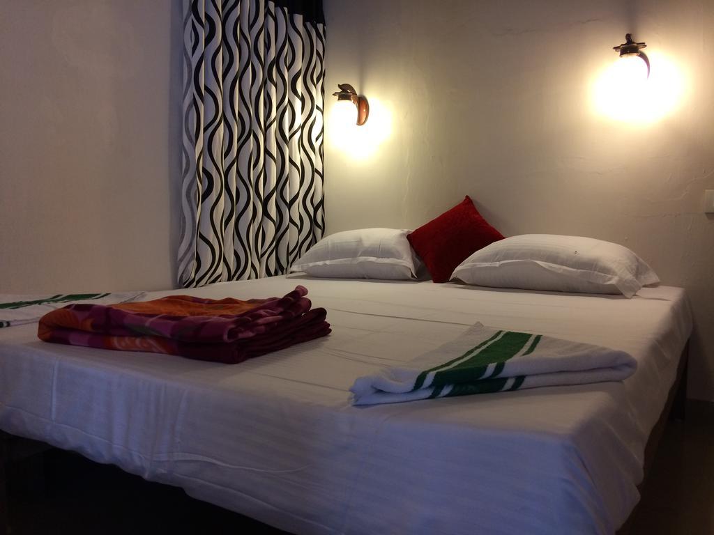 Marari John'S Beach Mararikulam Room photo