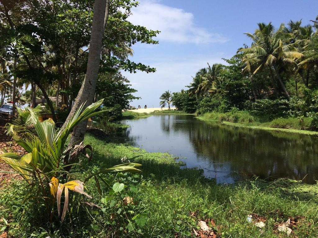 Marari John'S Beach Mararikulam Exterior photo