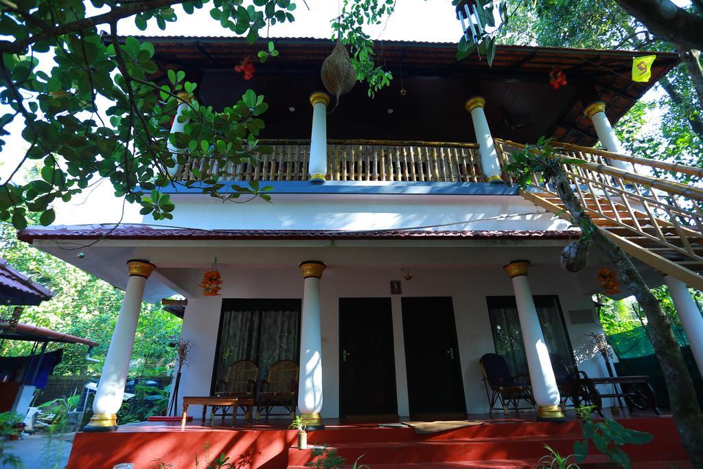 Marari John'S Beach Mararikulam Exterior photo